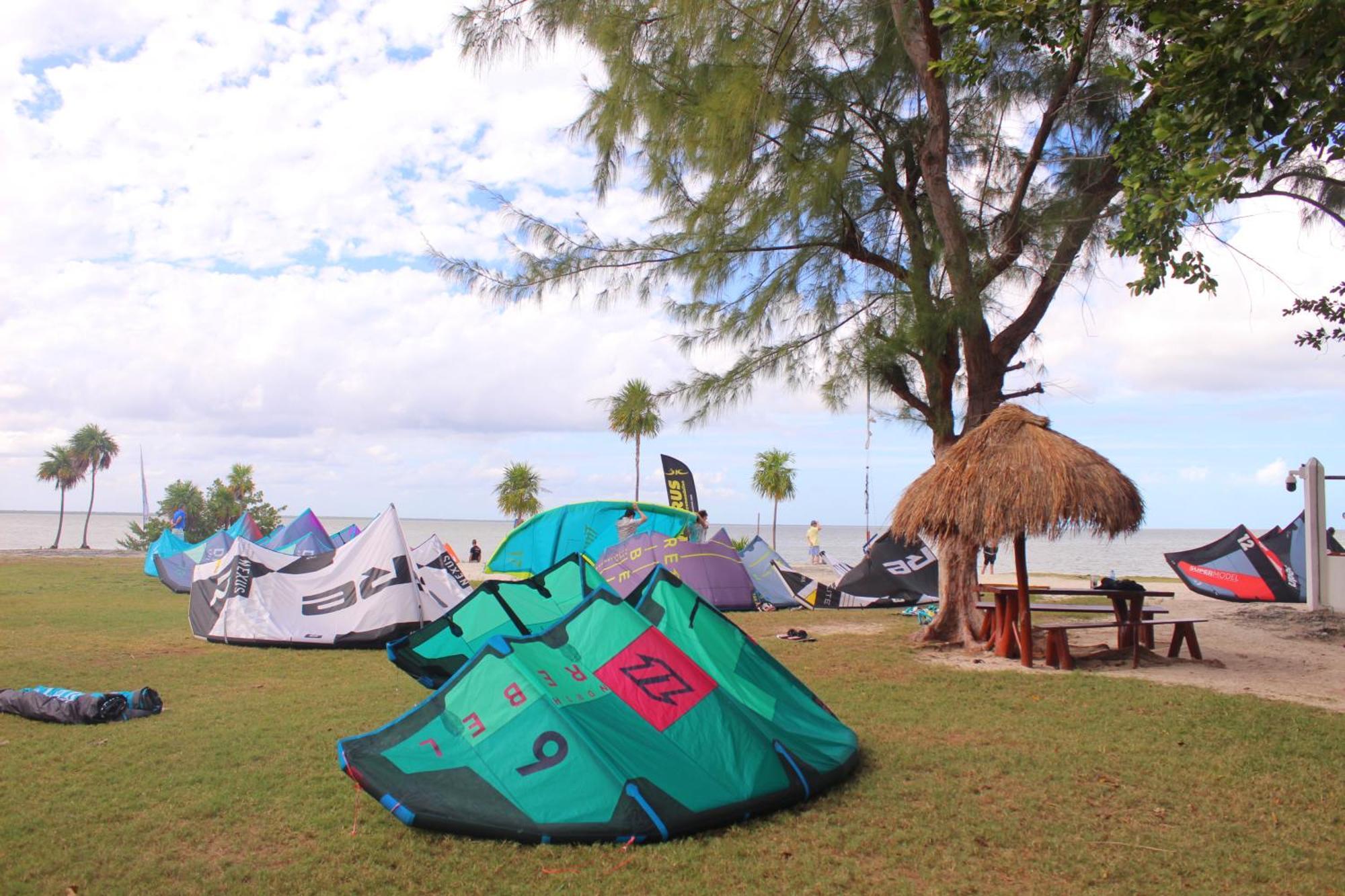 Ikarus Costa Mujeres Eco Lodge Sunset View カンクン エクステリア 写真